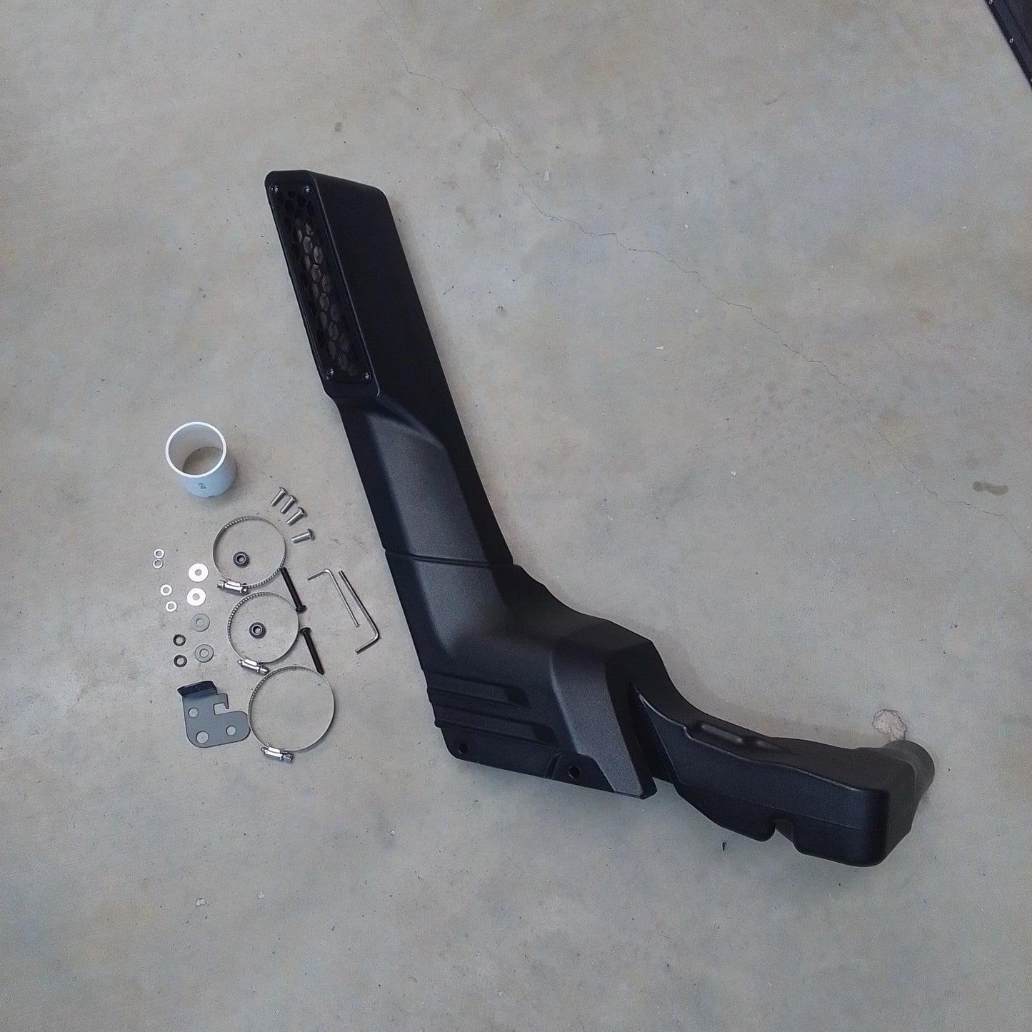 Suzuki Jimny Generation 4 2019+ (5 door) Short snorkel kit. Matt black