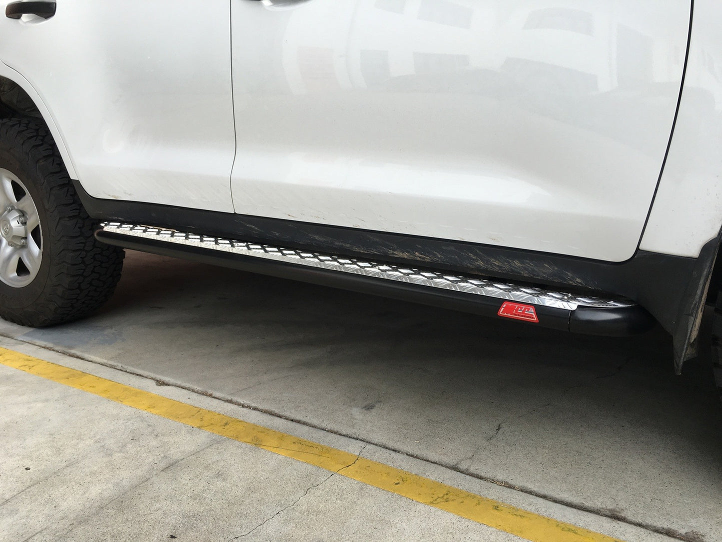 TOYOTA FORTUNER GD6 2016 to current: SIDE STEPS (SET)