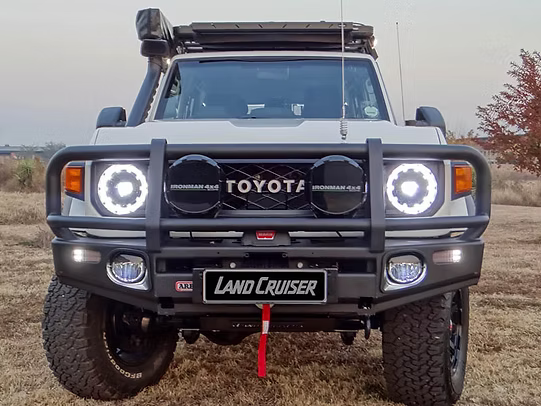 Land Cruiser Headlight for LC76