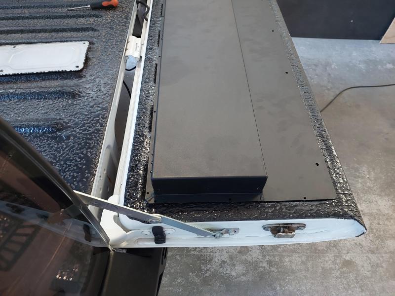 UBA Tailgate Insert Revo/Dmax 2022 on