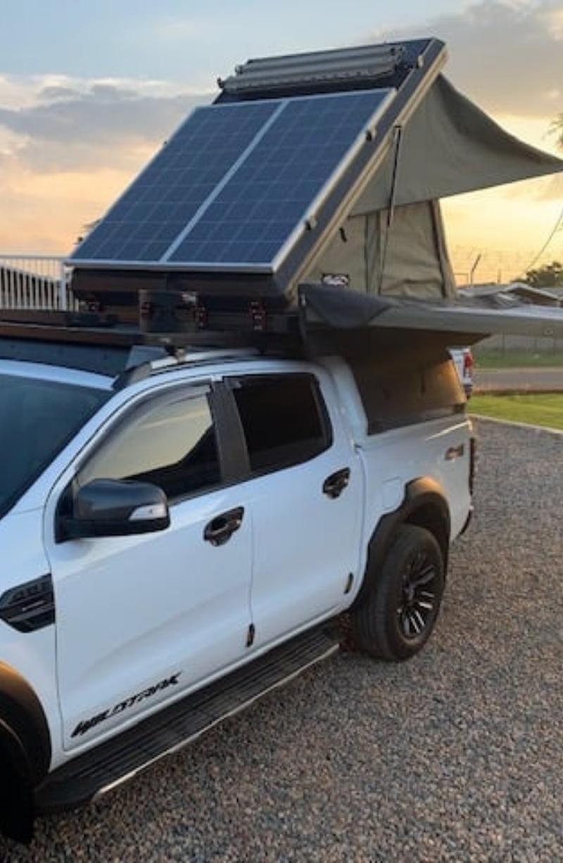 Bushco AX27™ Clamshell Rooftop Tent
