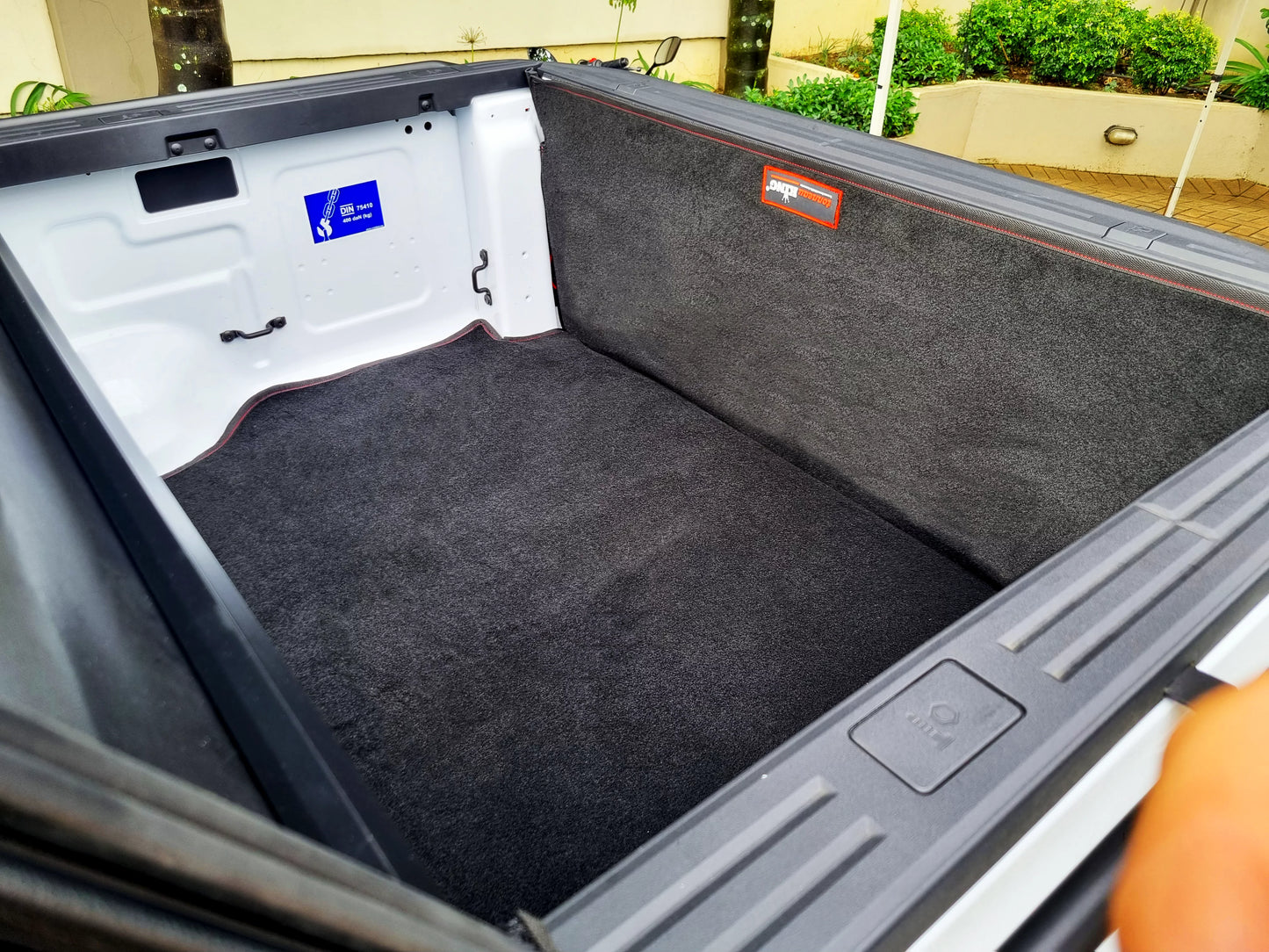 Tonneau King 2 in 1 Bin Liner & Dust Kit Extended Cab