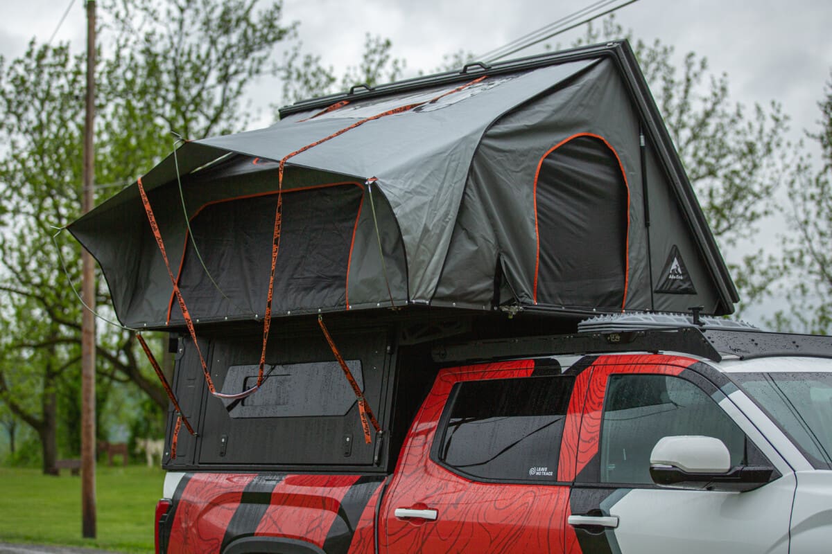 Alu-Cab MODCAP FAMILY CAMPER DOUBLE CAB (4)