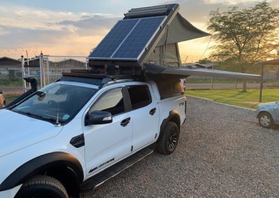 Bushco AX27™ Clamshell Rooftop Tent