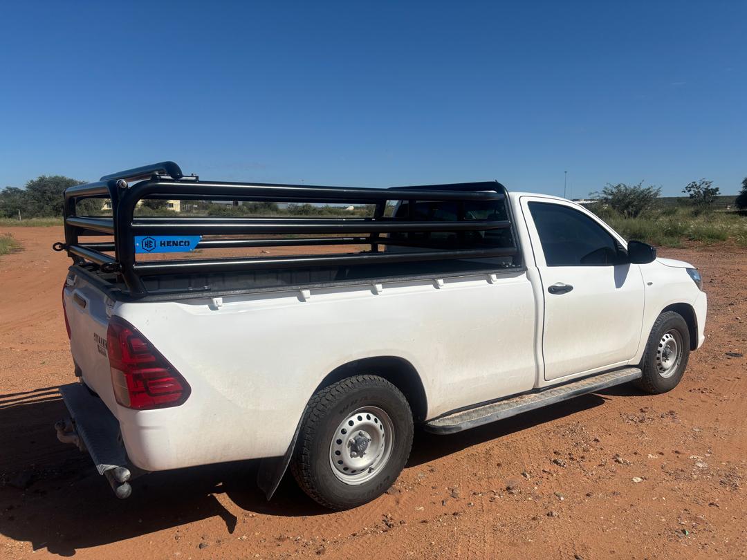 Hilux Henco C1 LWB Cattle rails