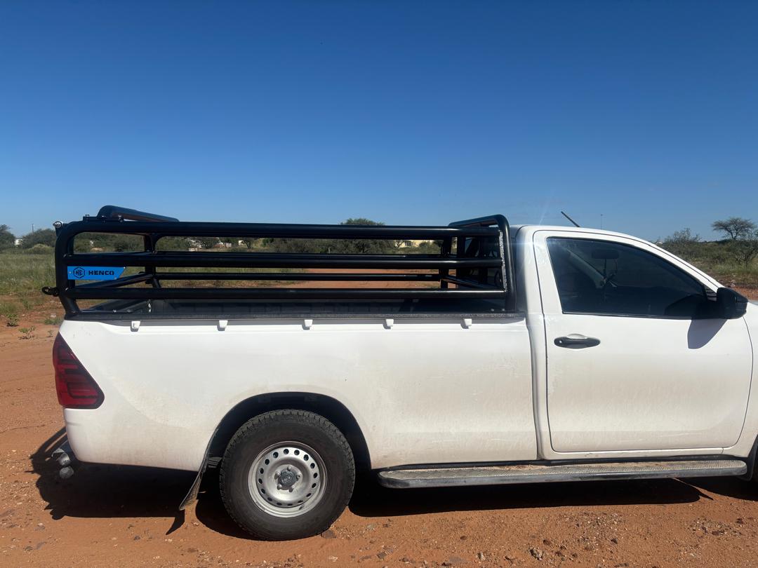 Hilux Henco C1 LWB Cattle rails