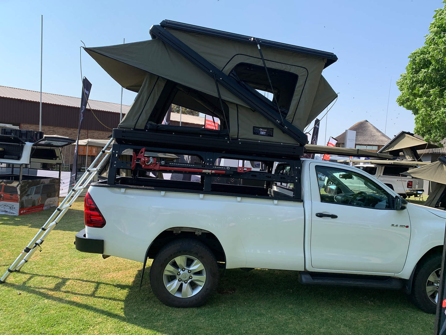 BUSHCO ROOF TOP TENT – TX27™ HARDSHELL