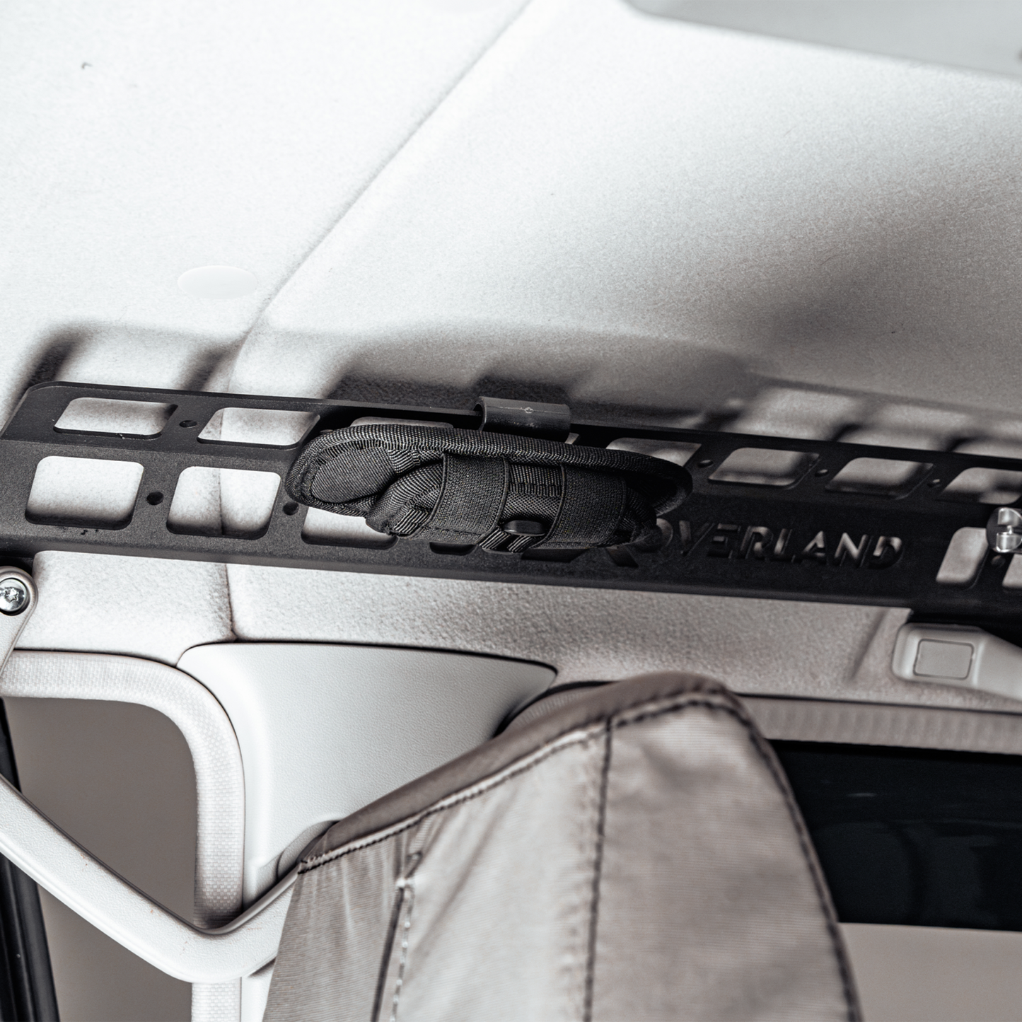 Molle Grab Handle Set – [Land Cruiser 79 DC]