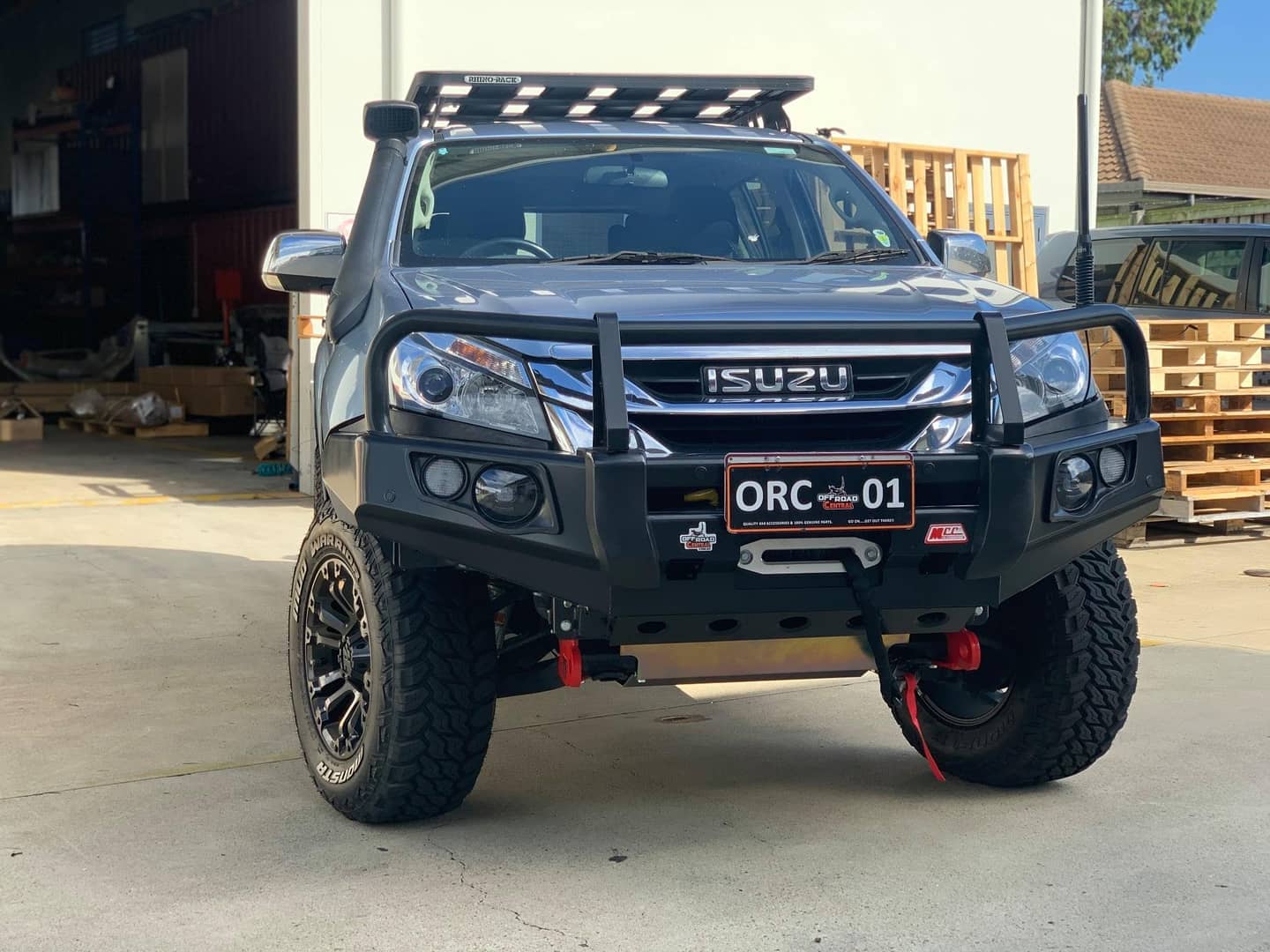 Isuzu 2x4 & 4x4 Air Suspension Kit