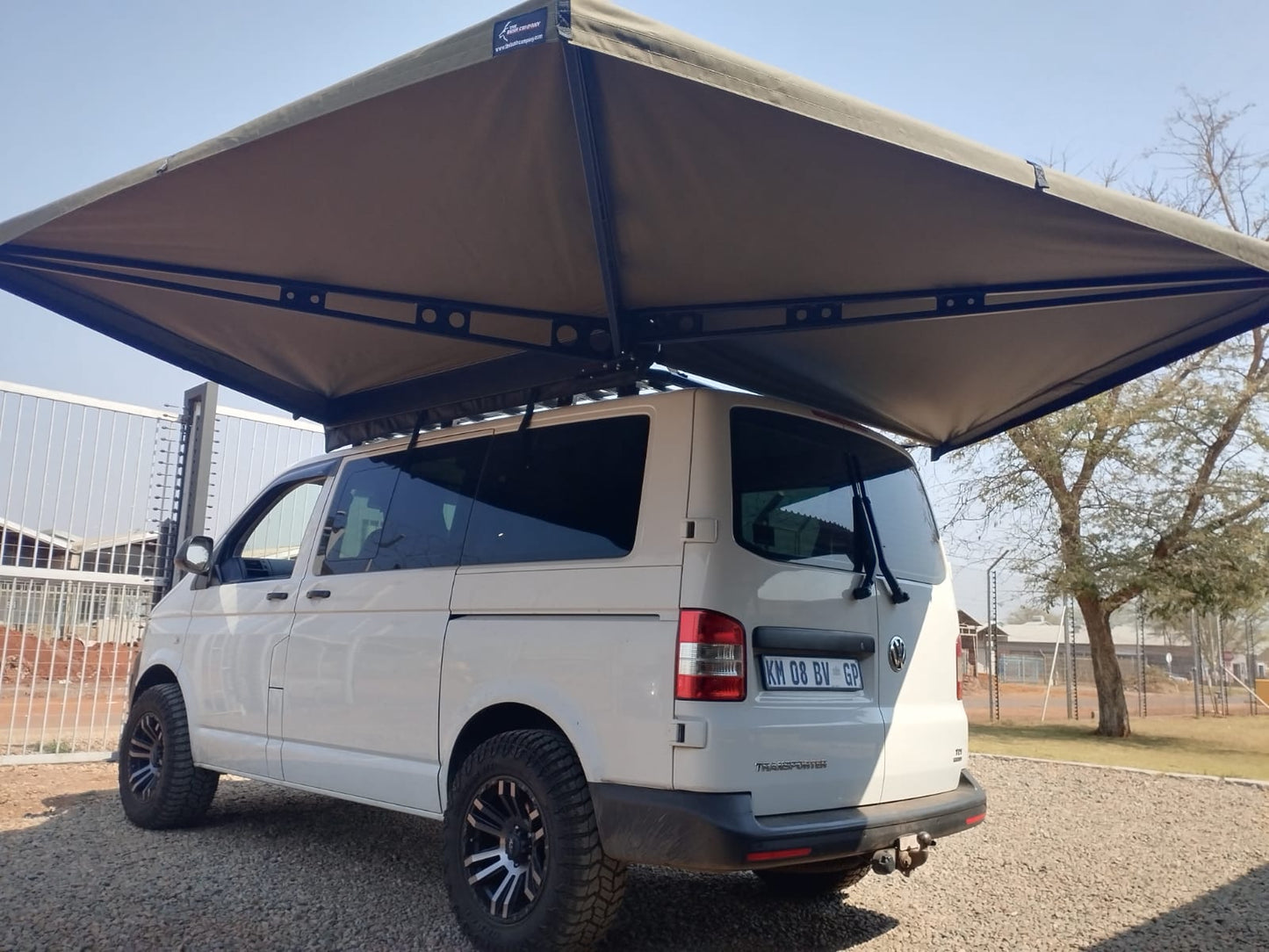 270 XT™ AWNING MK2