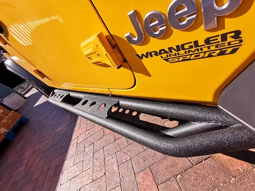 JK 4-door Triple Tube Rock Armor Side Step (round pattern)