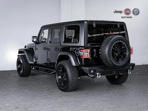 JL Longhorn Stubby Rear LED Tow Bar Bumper