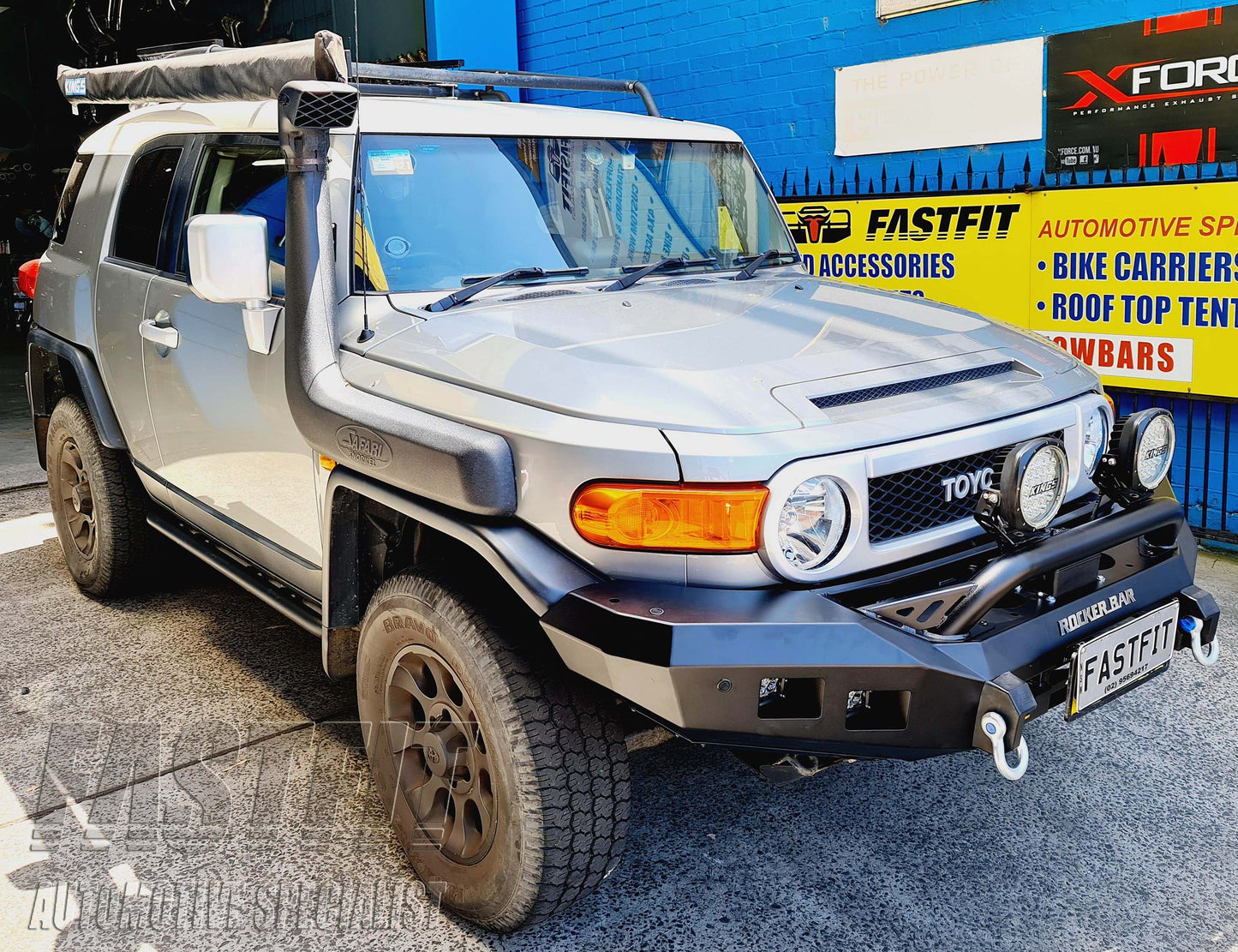 Toyota FJ Cruiser 2010+ MCC Rocker Bar Low Loop Replacement Bumper