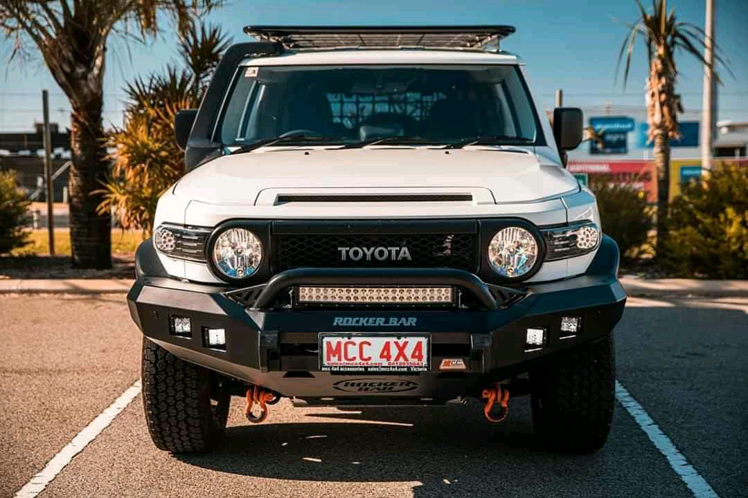 Toyota FJ Cruiser 2010+ MCC Rocker Bar Low Loop Replacement Bumper