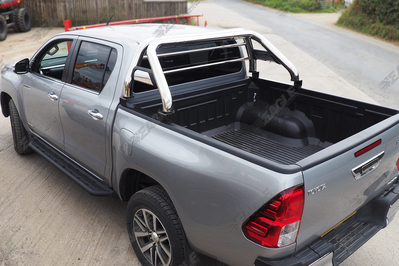 Toyota Hilux 2016+ Chrome Rollbar